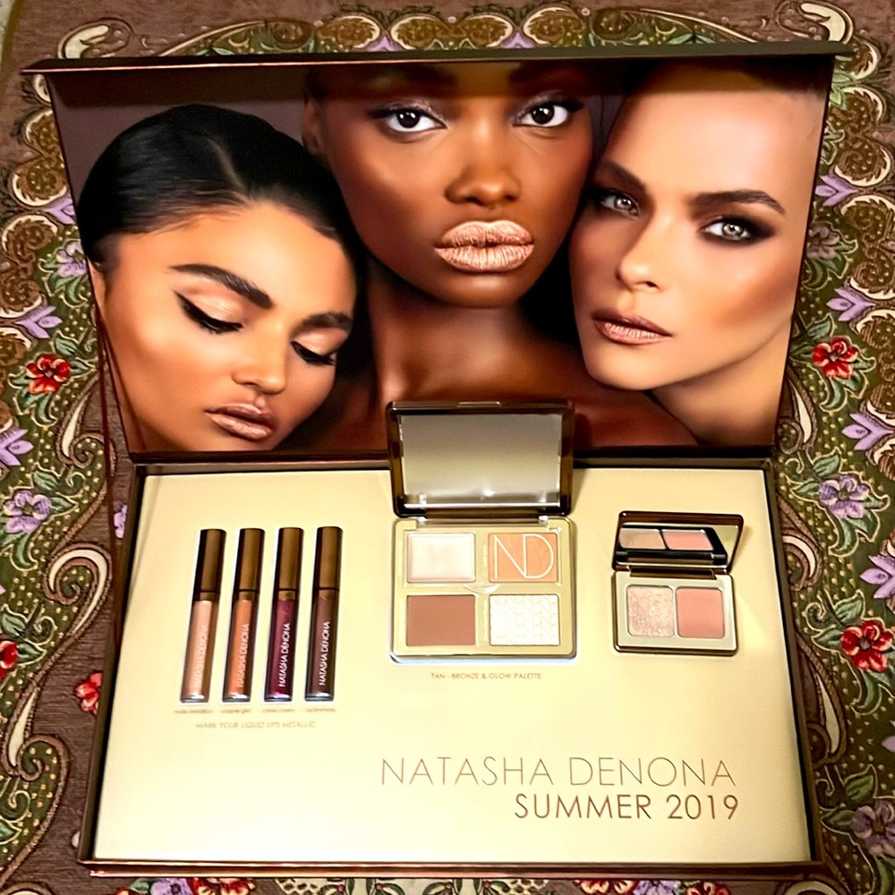 Natasha Denona Bronze and Glow PR Box Mailer set 2019